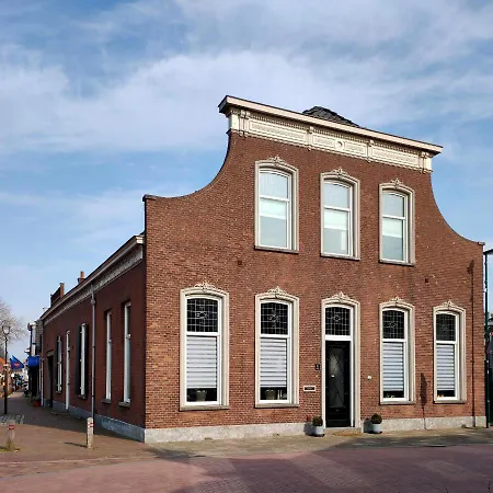 Familie- En Groepsverblijf Het Voorhuis Bed & Breakfast Loon op Zand