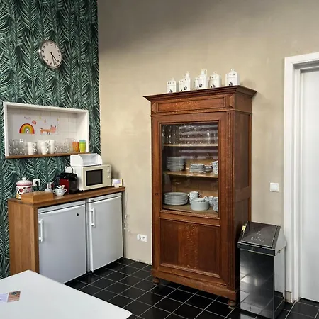 Familie- En Groepsverblijf Het Voorhuis Гостевой дом Loon op Zand