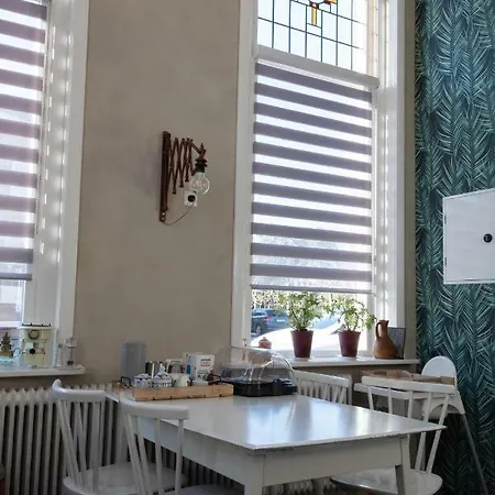 Bed & Breakfast Familie- En Groepsverblijf Het Voorhuis *