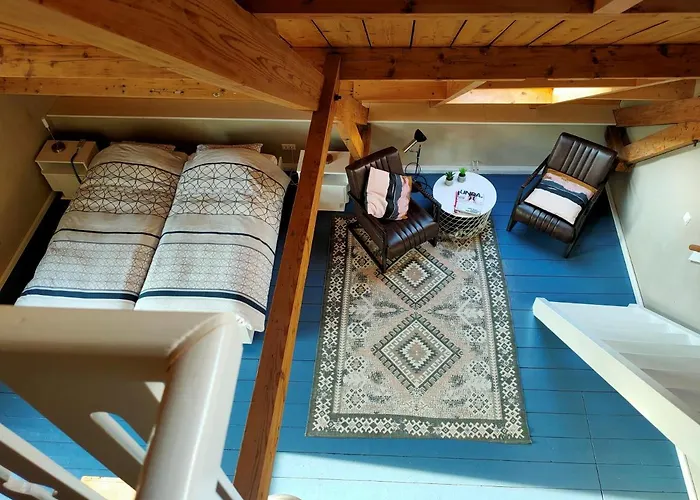 Familie- En Groepsverblijf Het Voorhuis 게스트하우스 Loon op Zand